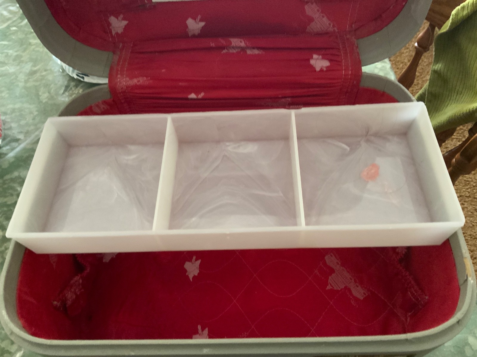 Vintage 1940’s Train Case Dolly Madison luggage Peekskill,NY