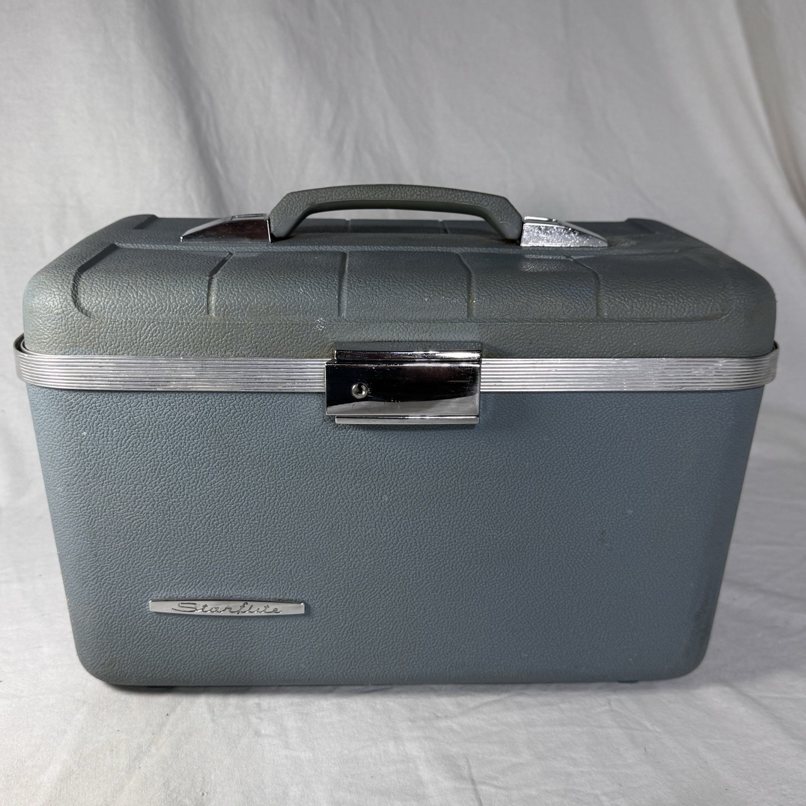 Vintage Starflite Hard Train Makeup Case Blue Gray w/ Mirror + Tray MCM