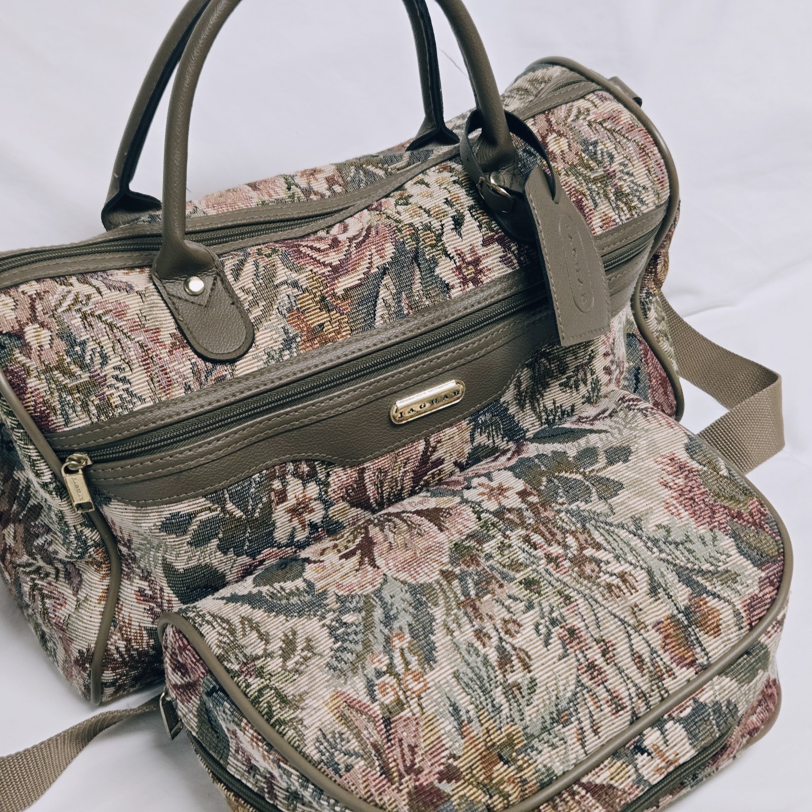 Jaguar Vintage Floral Tapestry Luggage Set Shoulder Bag Cosmetic Bag Vacation