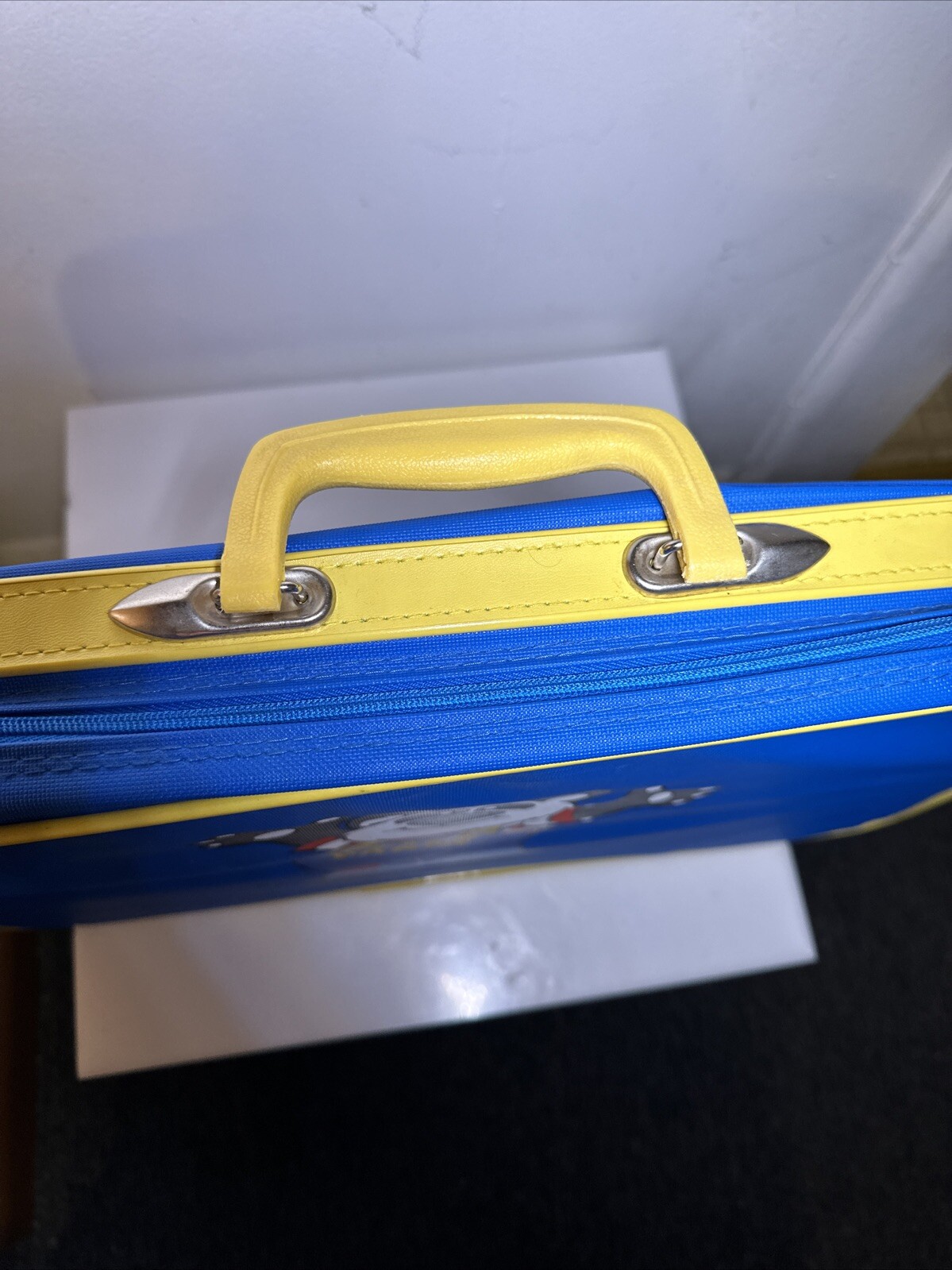 Vintage 1985 Peter Panda Kids Travel Suitcase Blue/Yellow 17″ Lightweight