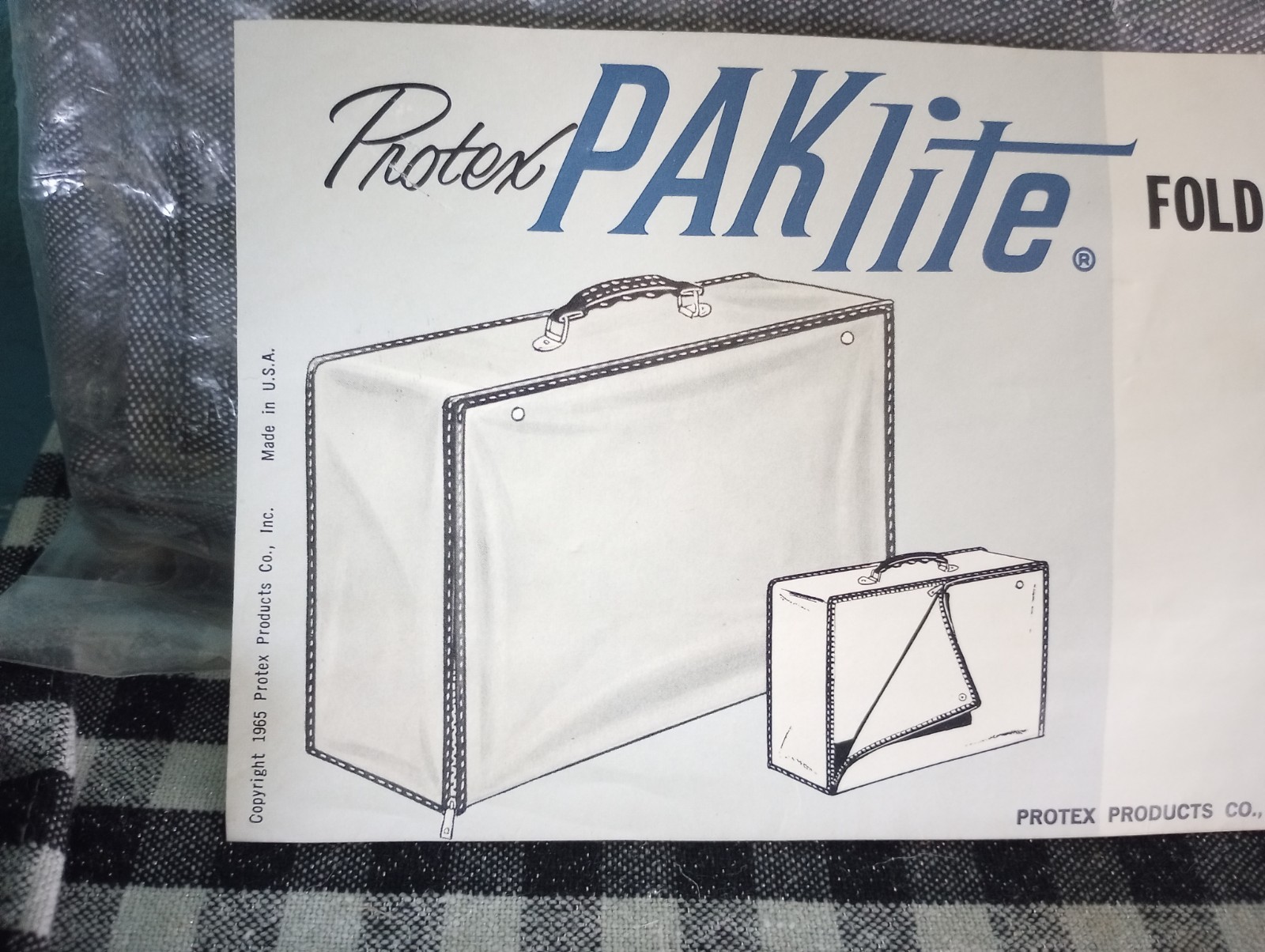 Vintage 1965 Protec Paklite Folding Carrying Case Gray Travelware Never Used 18″