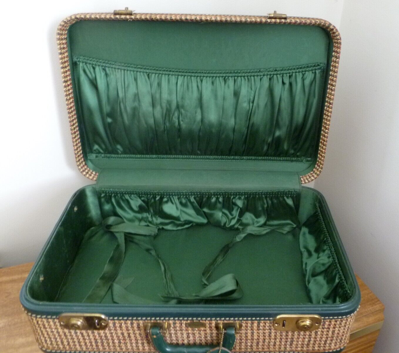 Vintage 1940’s Maximillian New York Travel Suitcase Luggage Tweed Leather Brass