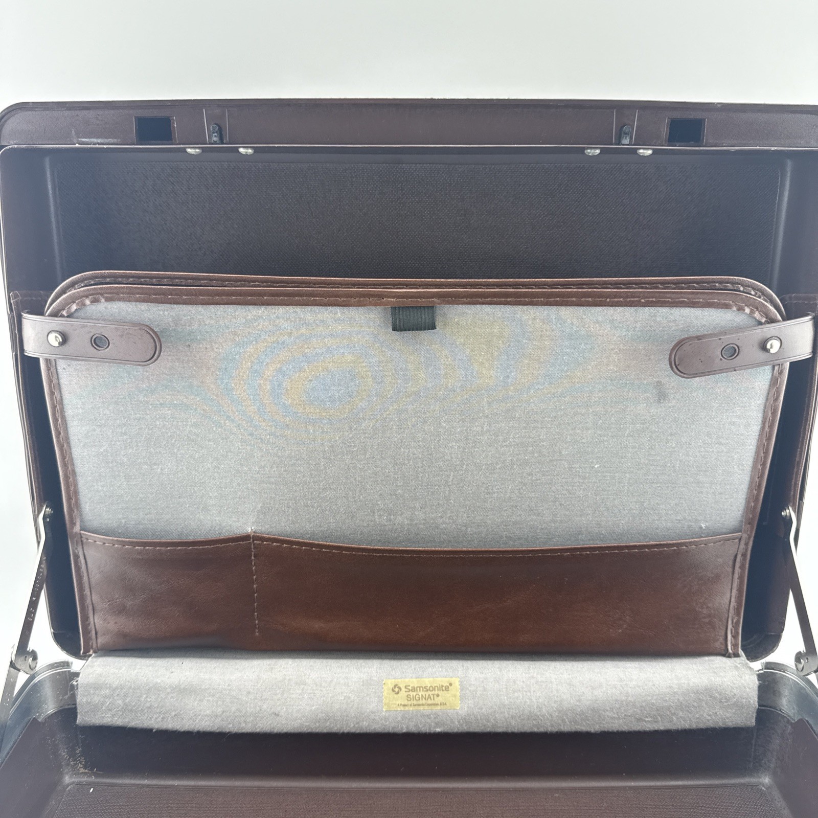 Samsonite Signat Brown Hard Shell Briefcase Low Profile