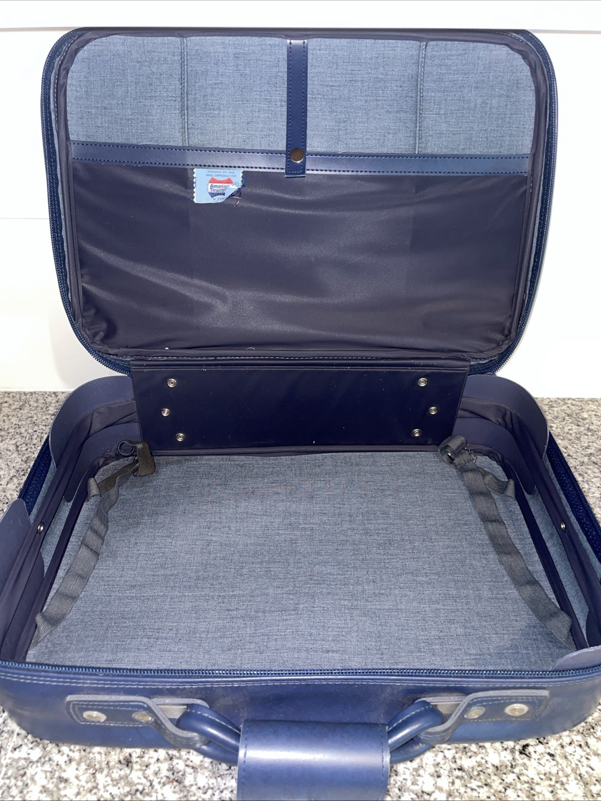 Vintage American Tourister 20″ x 15″ Blue Vegan Leather Suitcase Travel Luggage