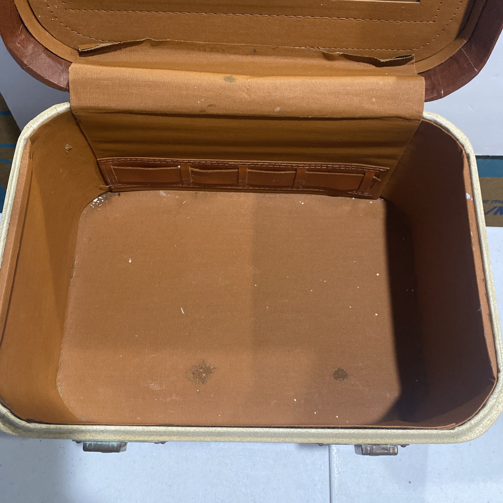 Aeropak Suitcase Vintage Luggage 14” X 10” -Height 8”