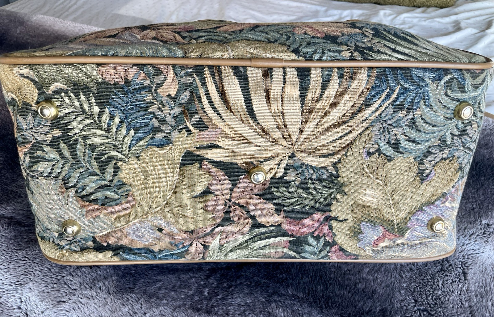 Vintage Boyt Iowa American Tourist Luggage Carry on Floral Tapestry
