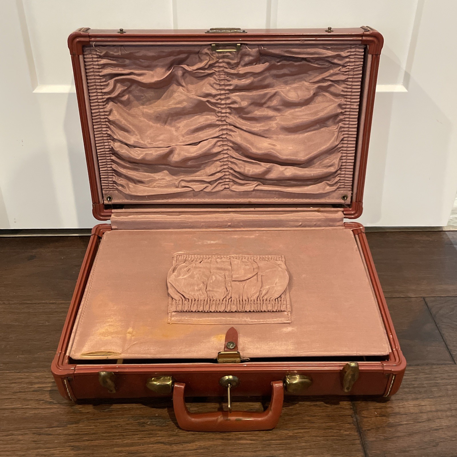 Vintage Samsonite Train Makeup Case Brown Shwayder Bros 1950s Small Suitcase