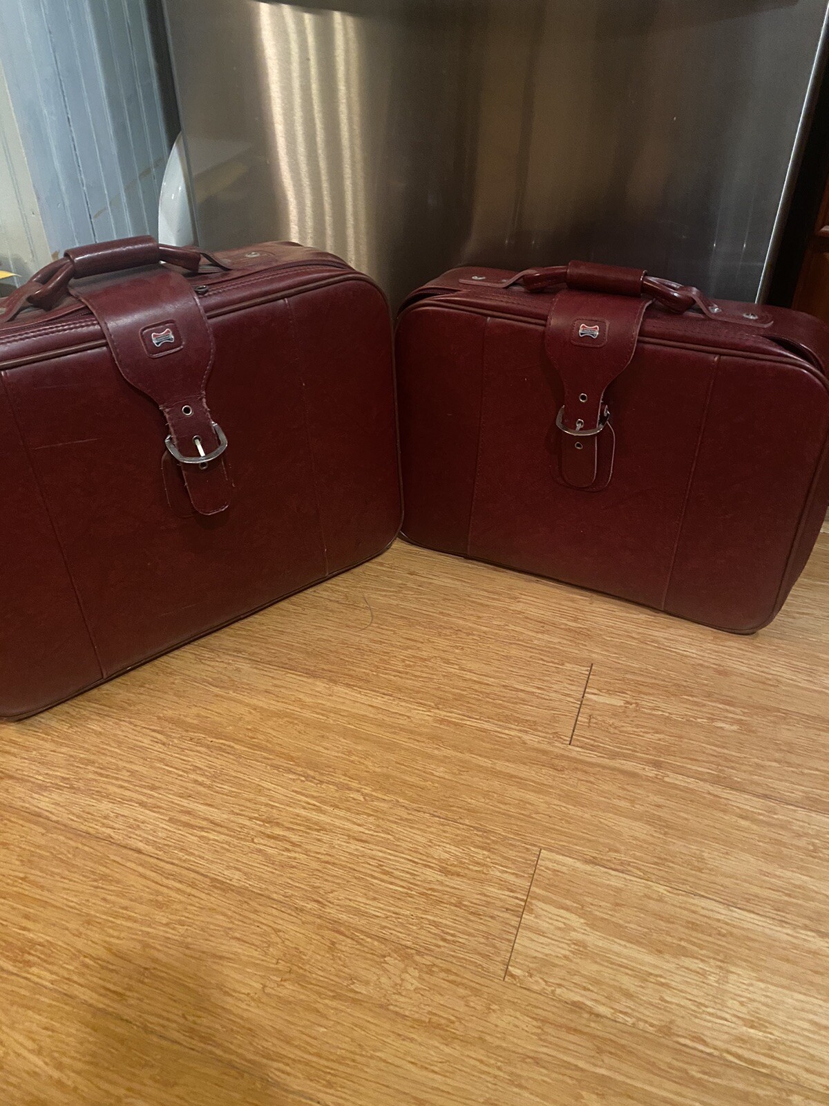 American Tourist Red Leather Vintage Set of Two Travel Bags – Good Condition!