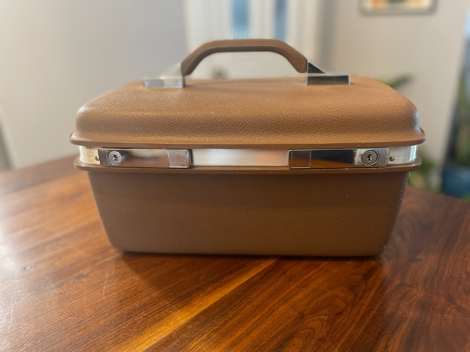 VTG Samsonite Train Case Montbello II Brown Luggage Case No Mirror or Tray