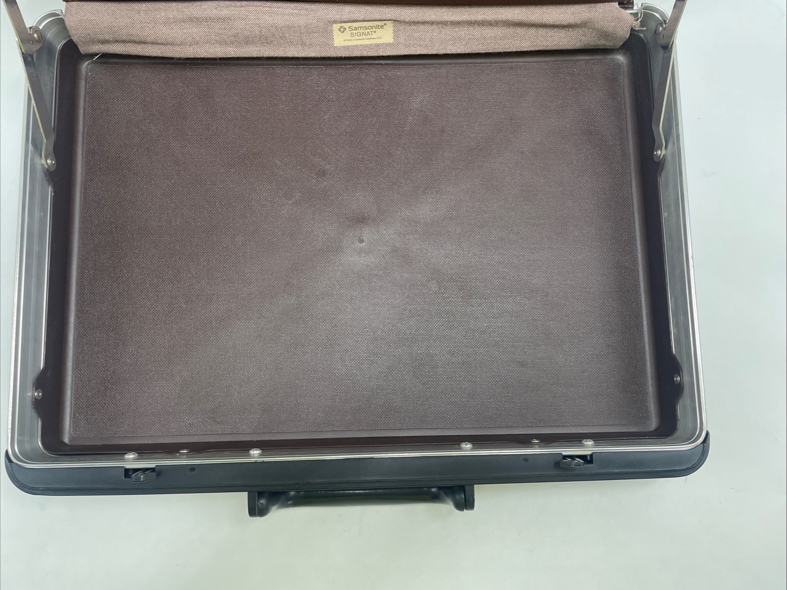 Vintage Samsonite Signat Brown Hard Shell Briefcase w/ 2 Keys/Insert Sealed