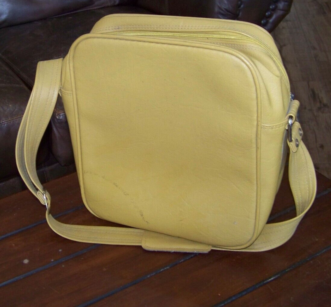 Vintage Samsonite Montbello II Shoulder Bag – 12″ x 11″ x 5.5″ – Yellow