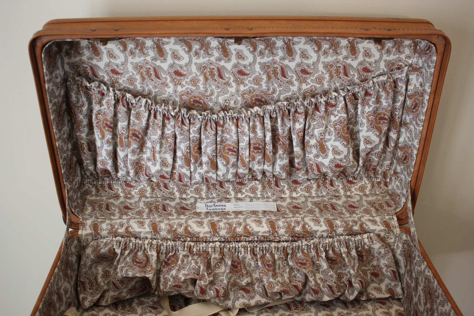 Hartmann Belting Leather Suitcase Vtg Luggage Case Paisley 21″x12.5″x7″ 2 Keys