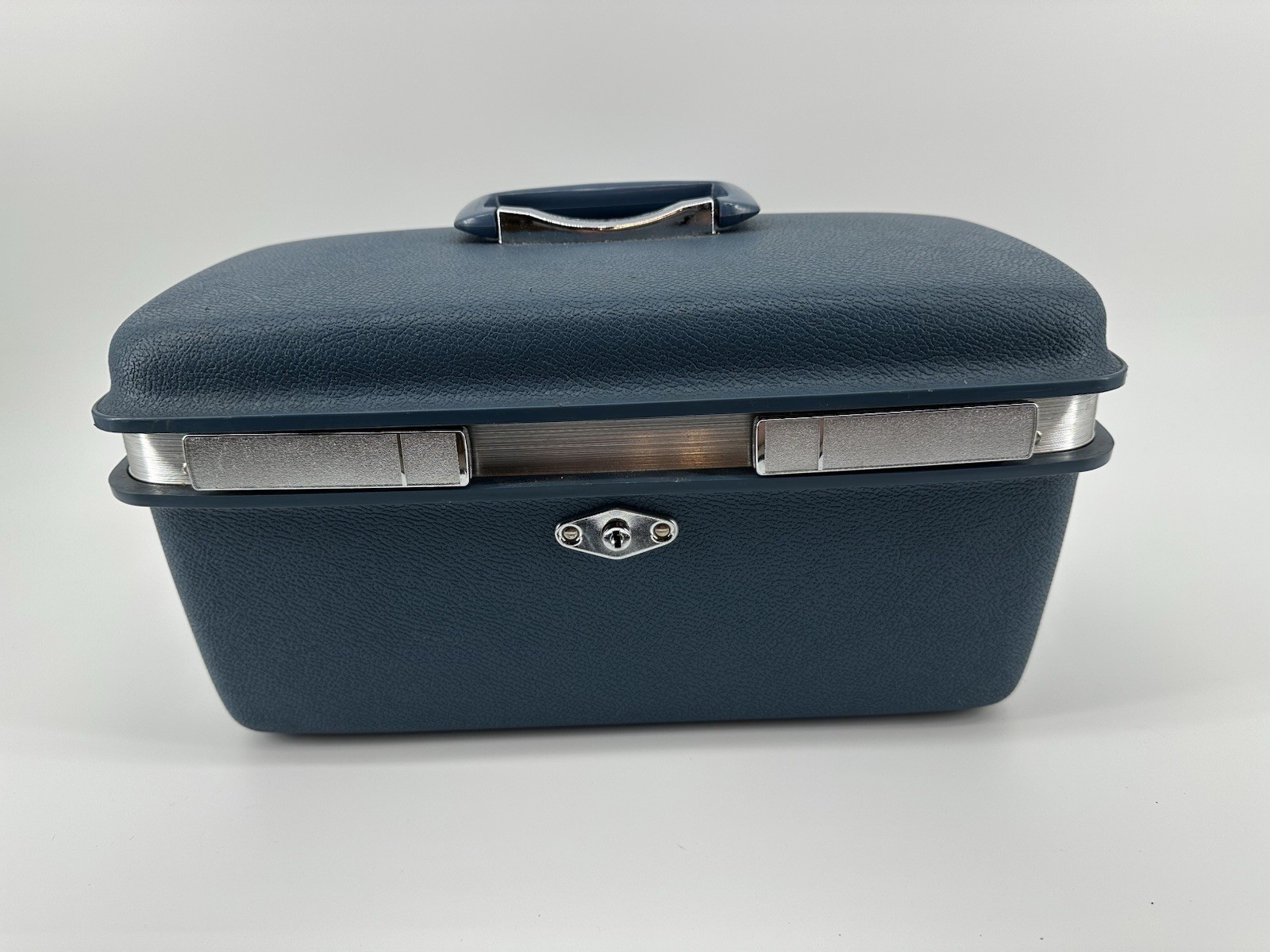 Vtg 1960s Samsonite ROYAL TRAVELLER Hard Case Blue Overnight Train Case Luggage