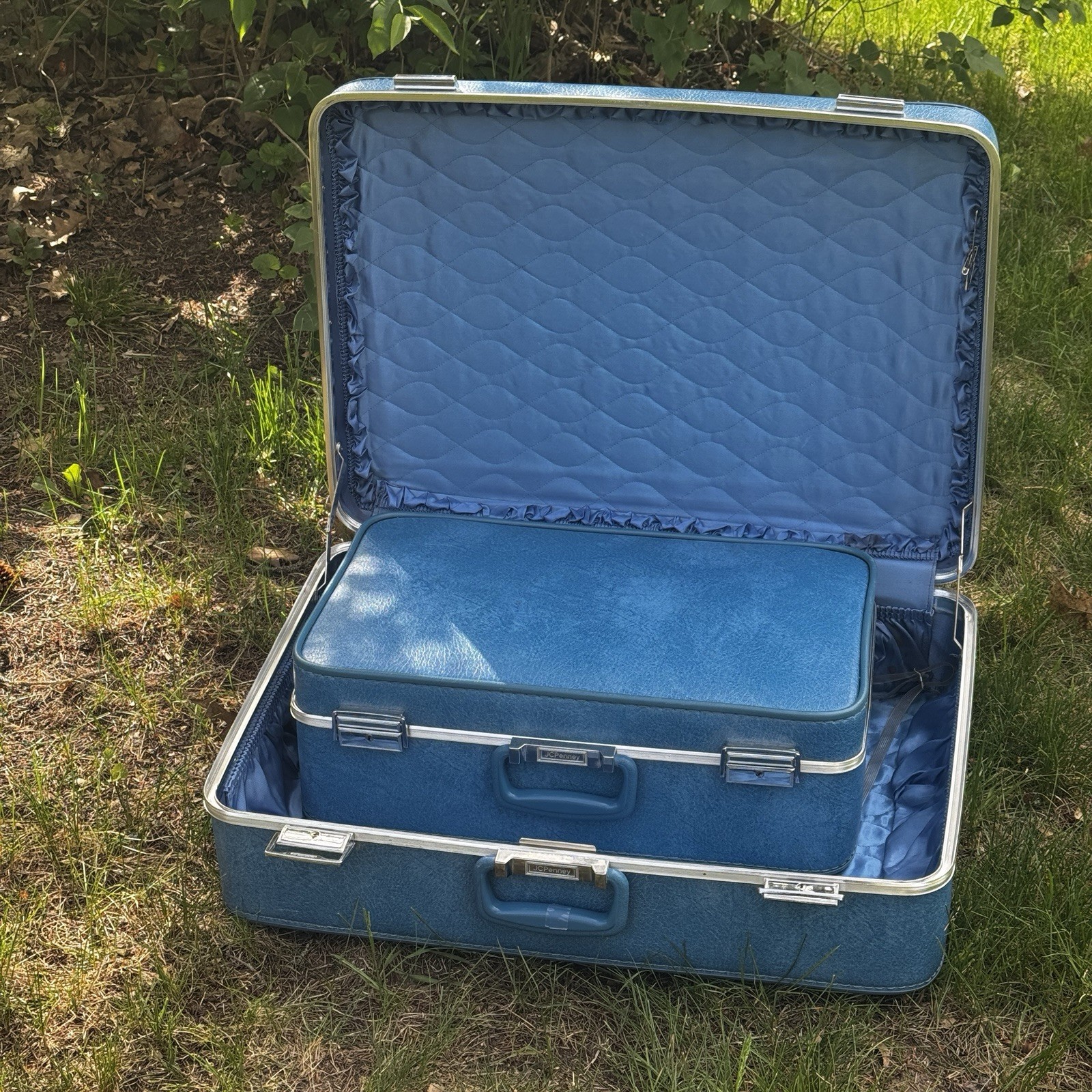 Vintage Luggage Set JC Penney Blue Mid Century Suitcases (2) EXCELLENT!
