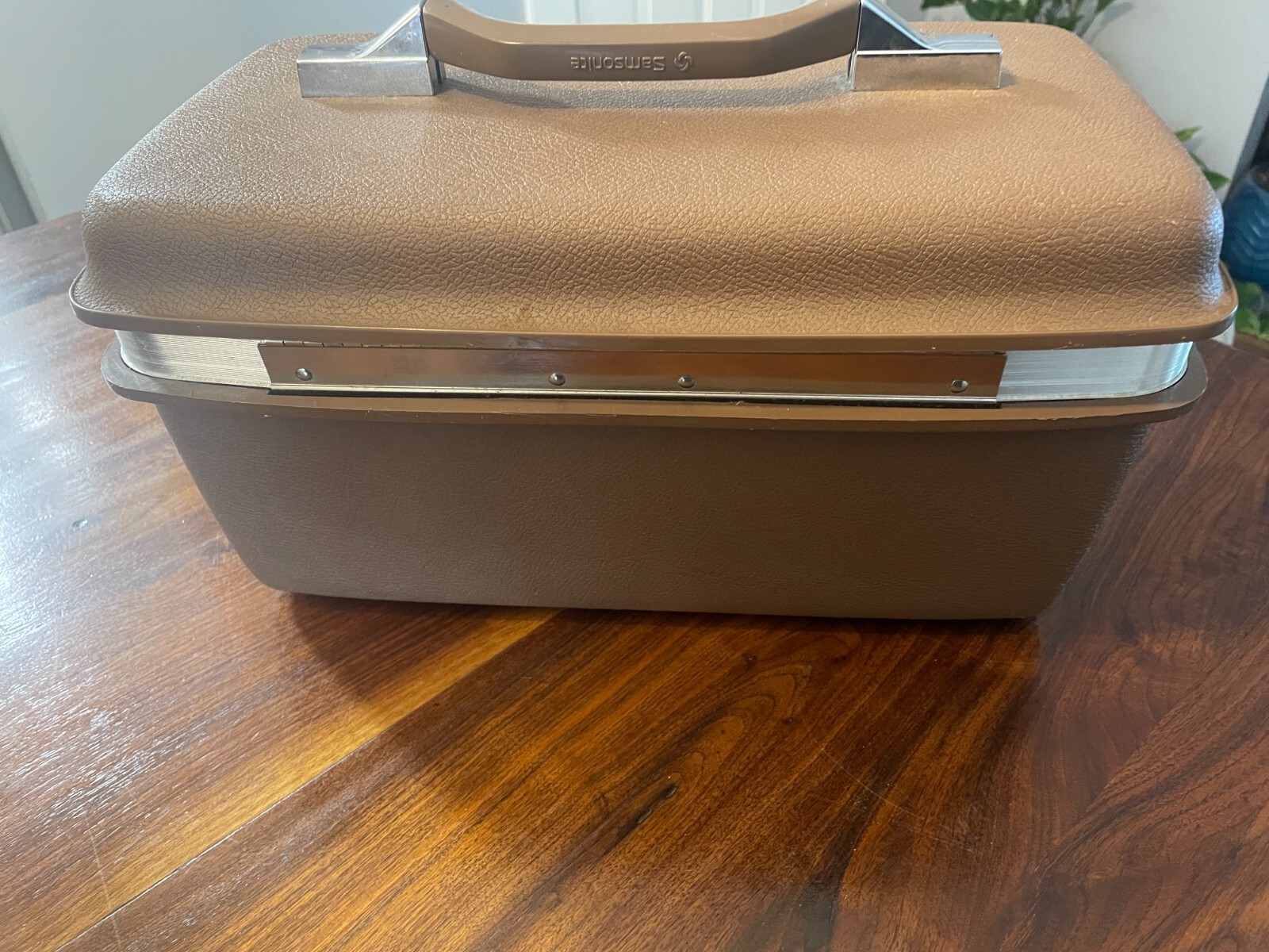 VTG Samsonite Train Case Montbello II Brown Luggage Case No Mirror or Tray