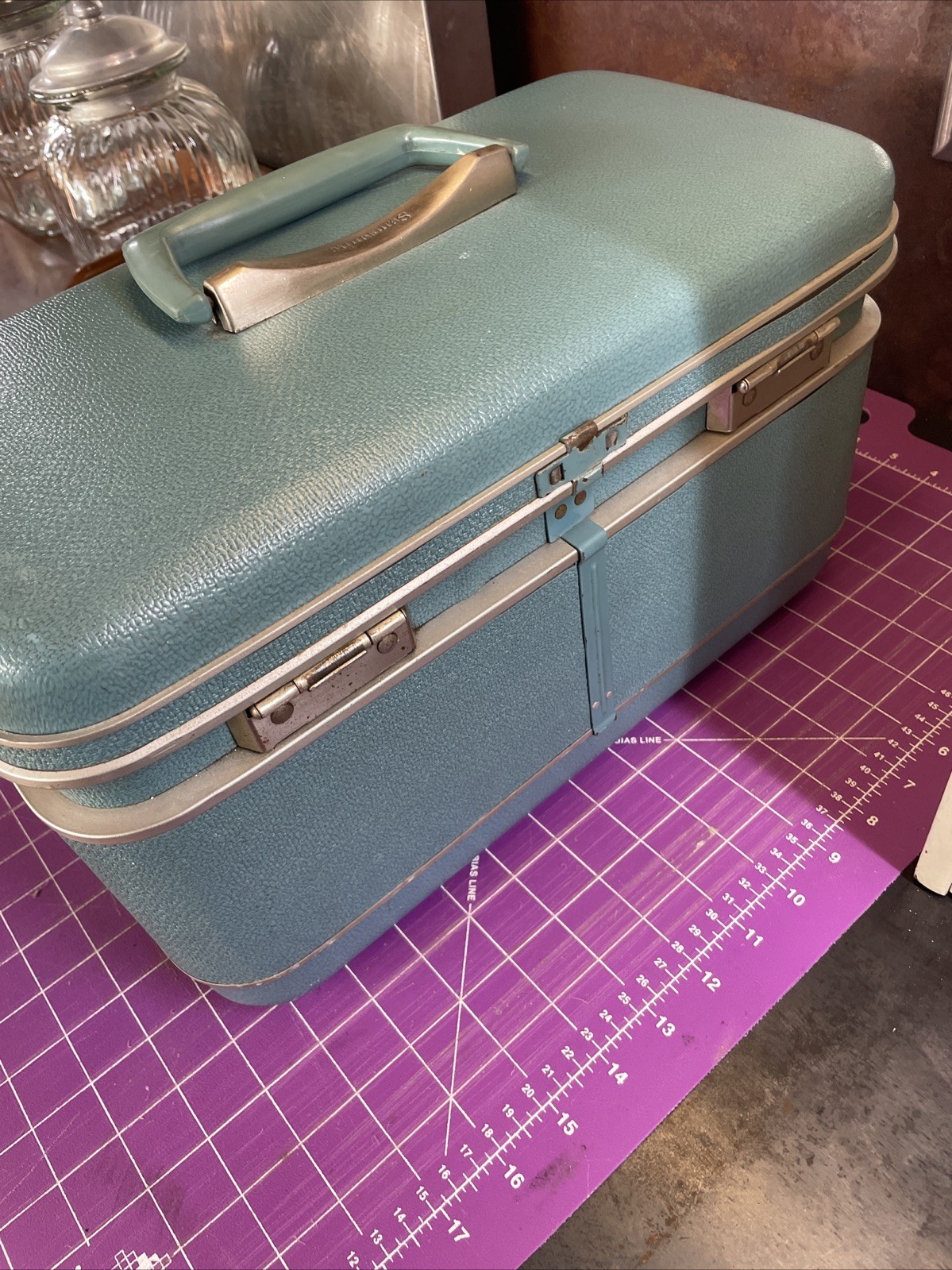 Vintage Royal Traveller Train Case Luggage Vanity Cosmetic Makeup W Tray Blue