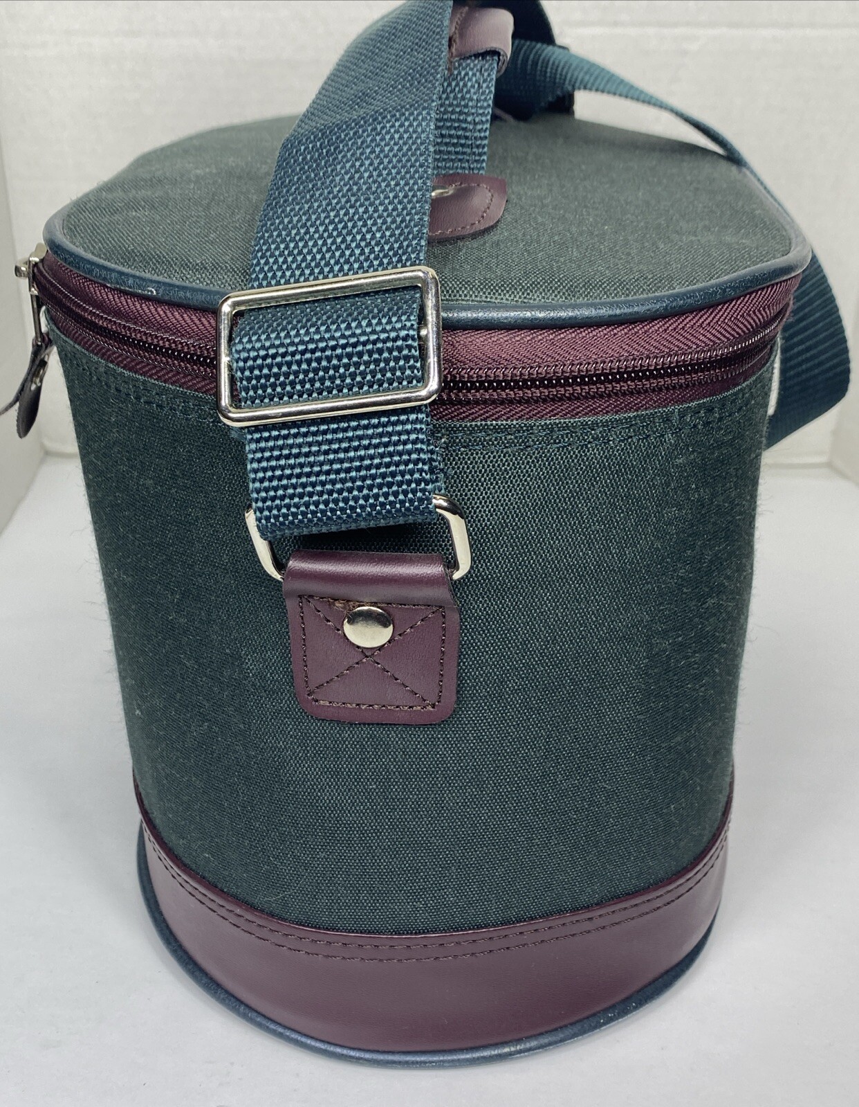 American Tourist Forest Green Luggage/Make-Up Case