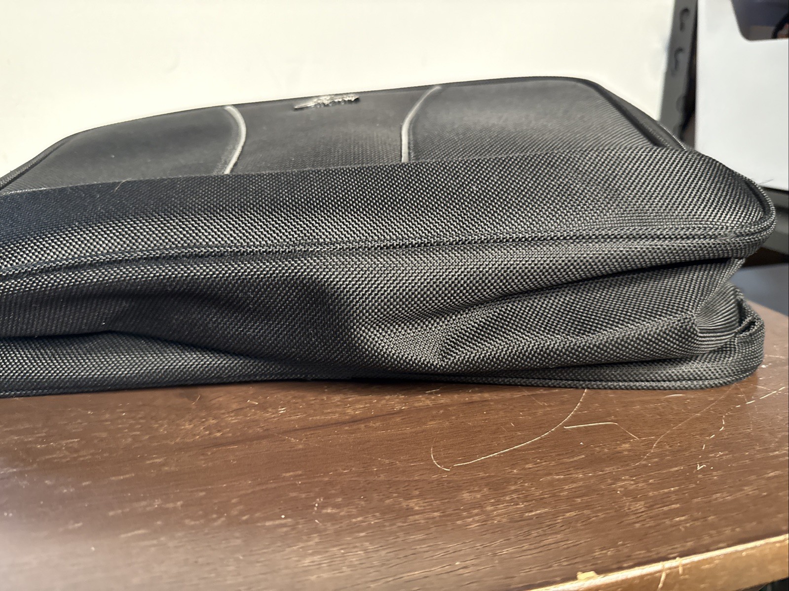 Skyway Sigma 4.0 16″ Travel Tote Bag Black Carry On Personal Item Underseat Bag