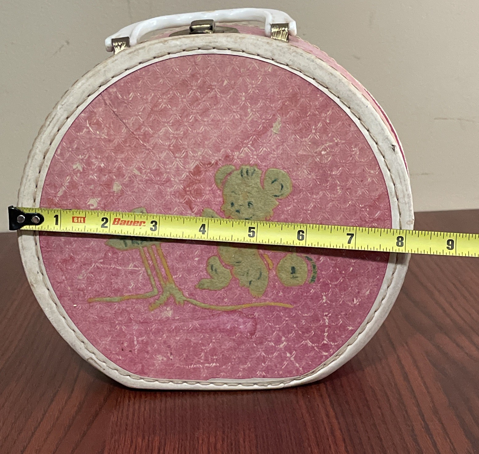 VTG 1950’s Round Pink Child’s Travel Case Bear Going On A Train