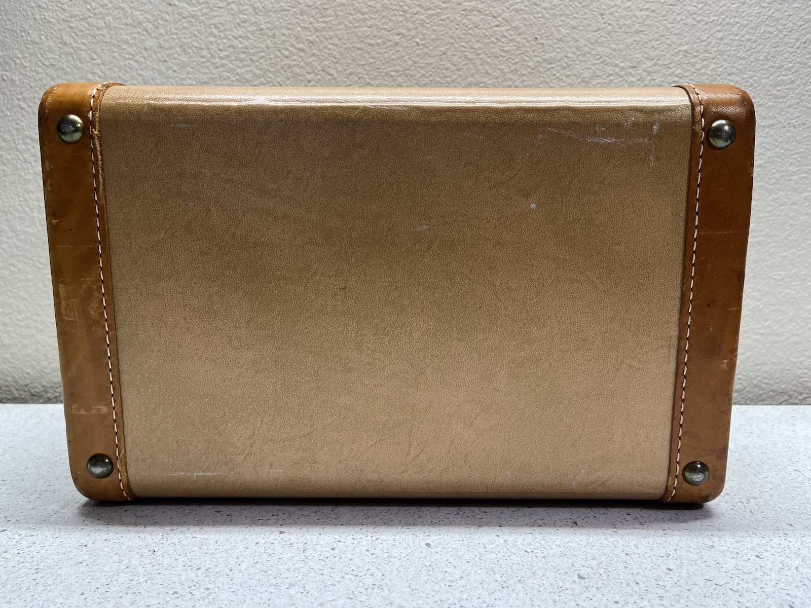 Vintage Aero-Way Hardshell Makeup Carry-on Vanity Case, Color Beige & Brown