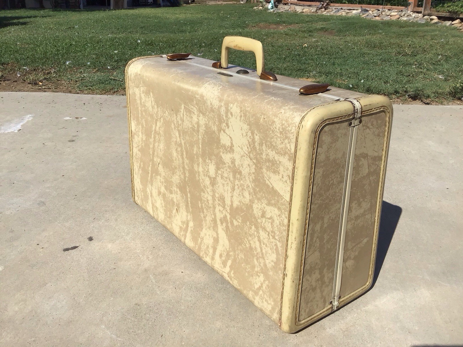 Vintage 1950’s Samsonite Shwayder Brothers Marble Cream Suitcase Luggage