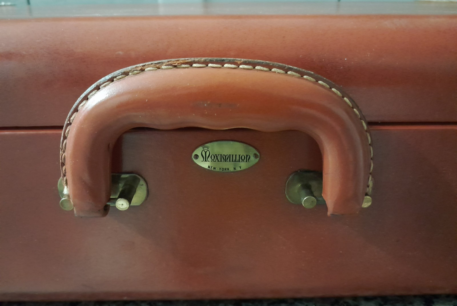 Maximillion NY Brown Leather Suitcase Vintage Hardcase 21x13x6.5