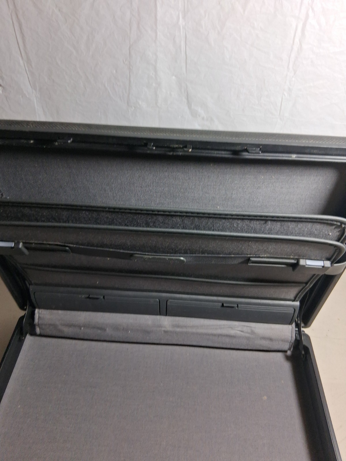 Vintage 1989 Samsonite Focus Attache Case – Black Hard Shell With Working Lock