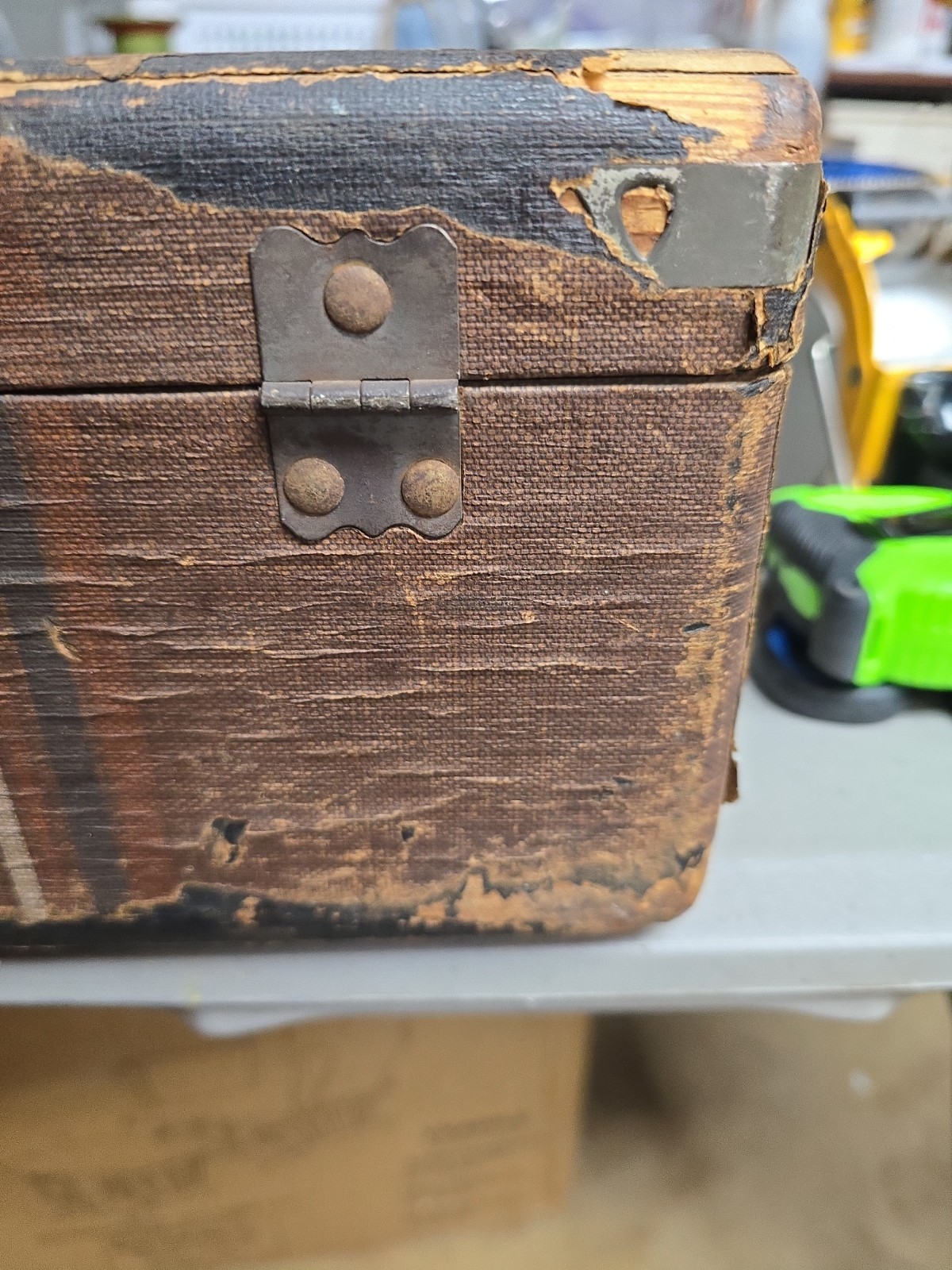 Vtg Travel Case Fabric Over Wood Lock And Latches No Key.