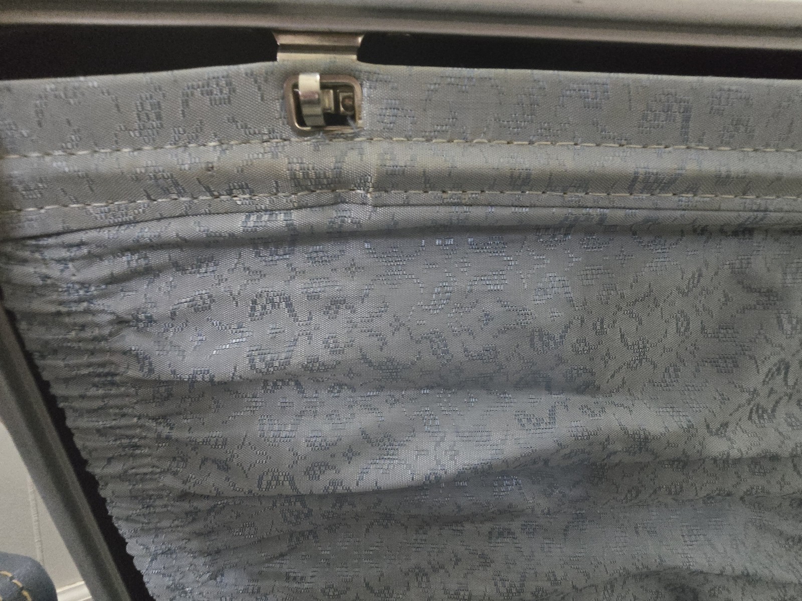 Vintage Sears Forecast Suitcase Gray – Hard Case Luggage 20″ No Key