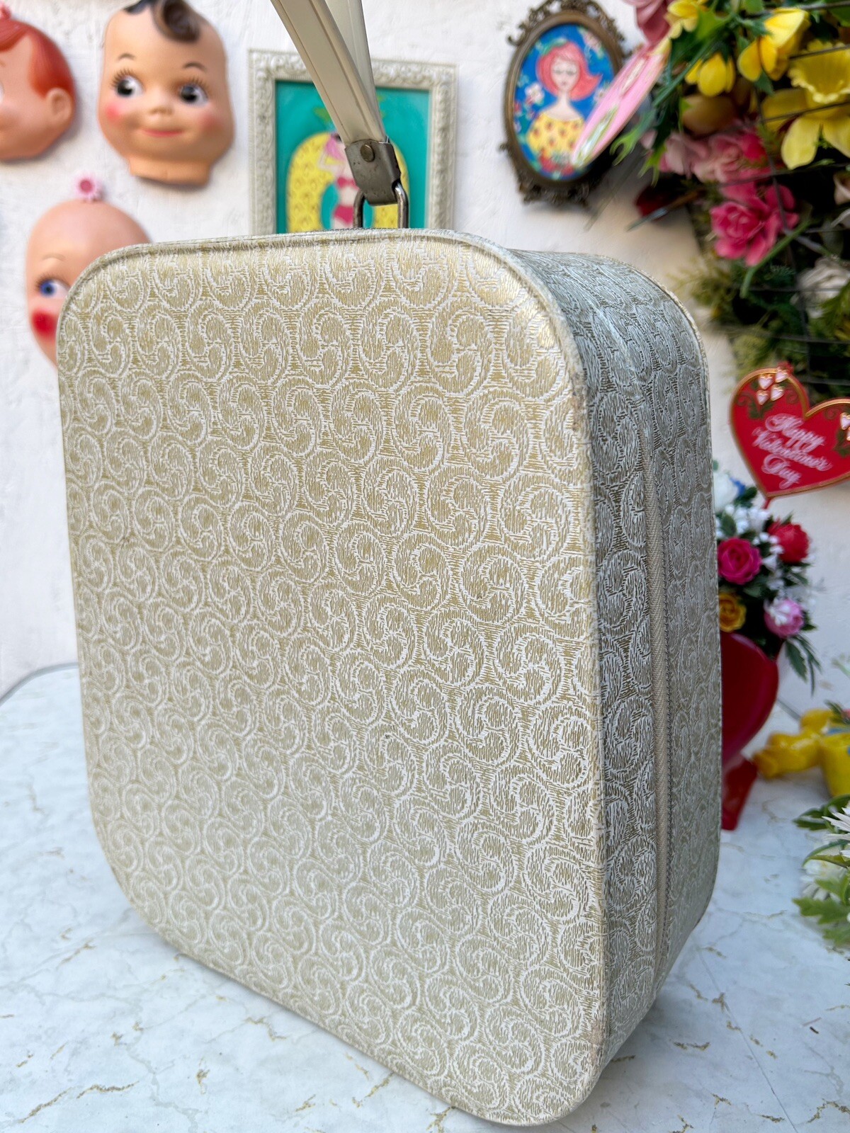 Vintage Plastic Vinyl Retro Beige Gold Bag Case Suitcase