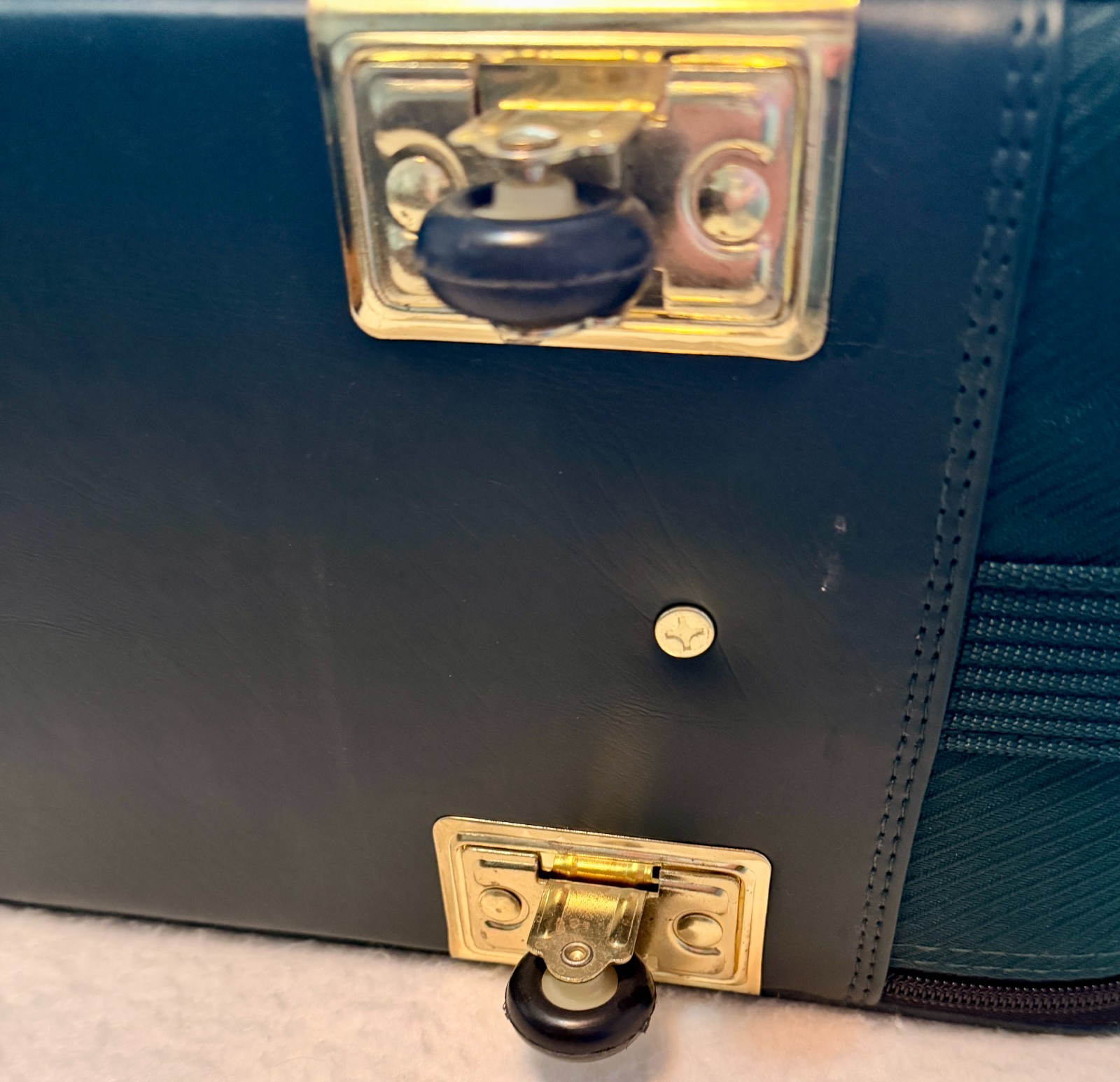 Vintage Atlantic Forest Green With Gold Accents 4 Pc Luggage Set-Beautiful!