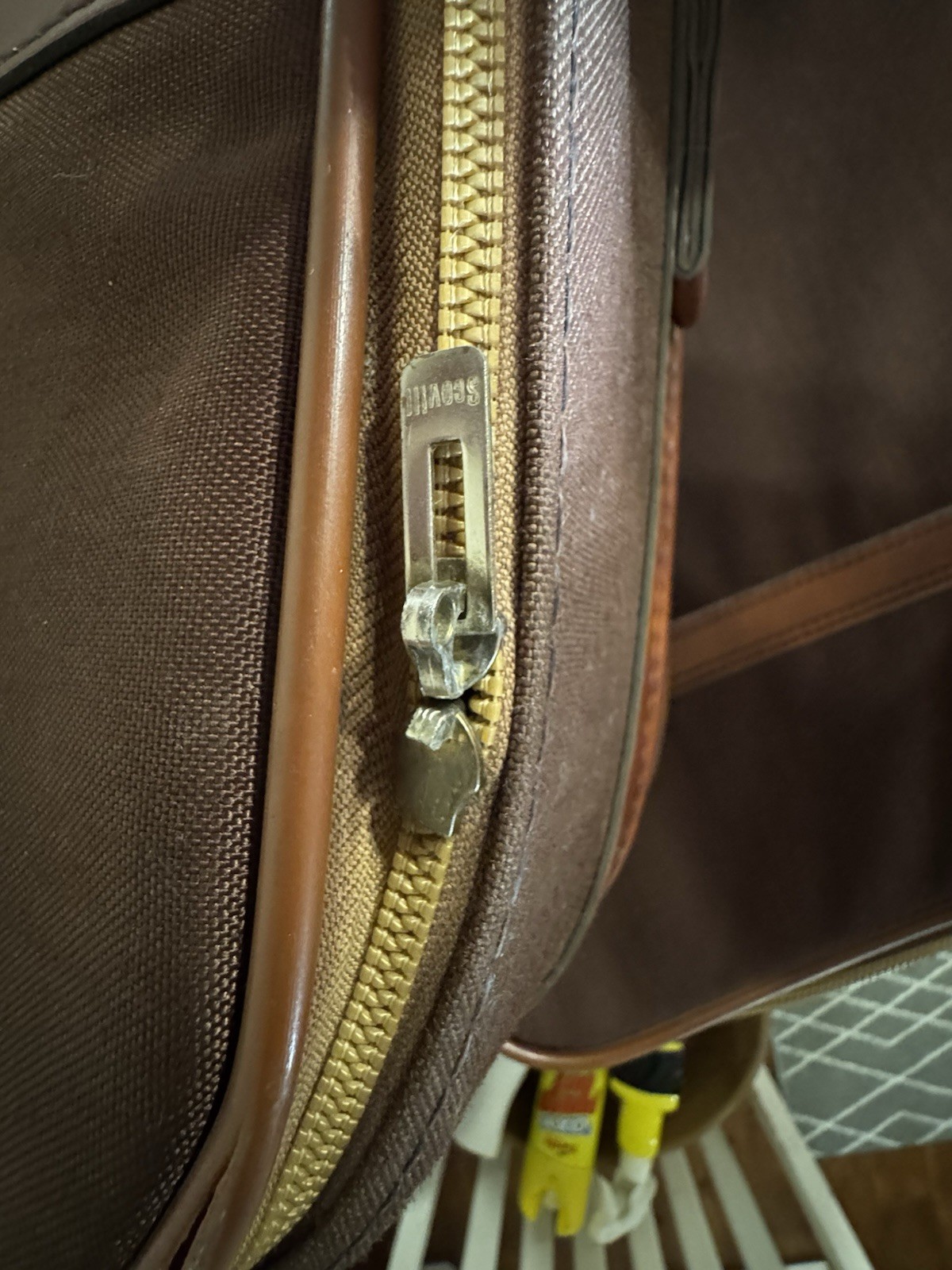 Vtg 70s Brown Suitcase Luggage 2-Pc Set Leather Handle Scovil Zipper