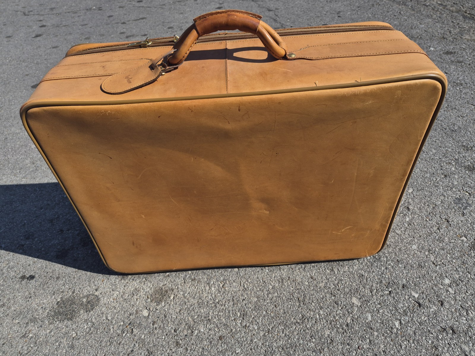 vintage hartmann leather luggage suitcase 24x18x8”
