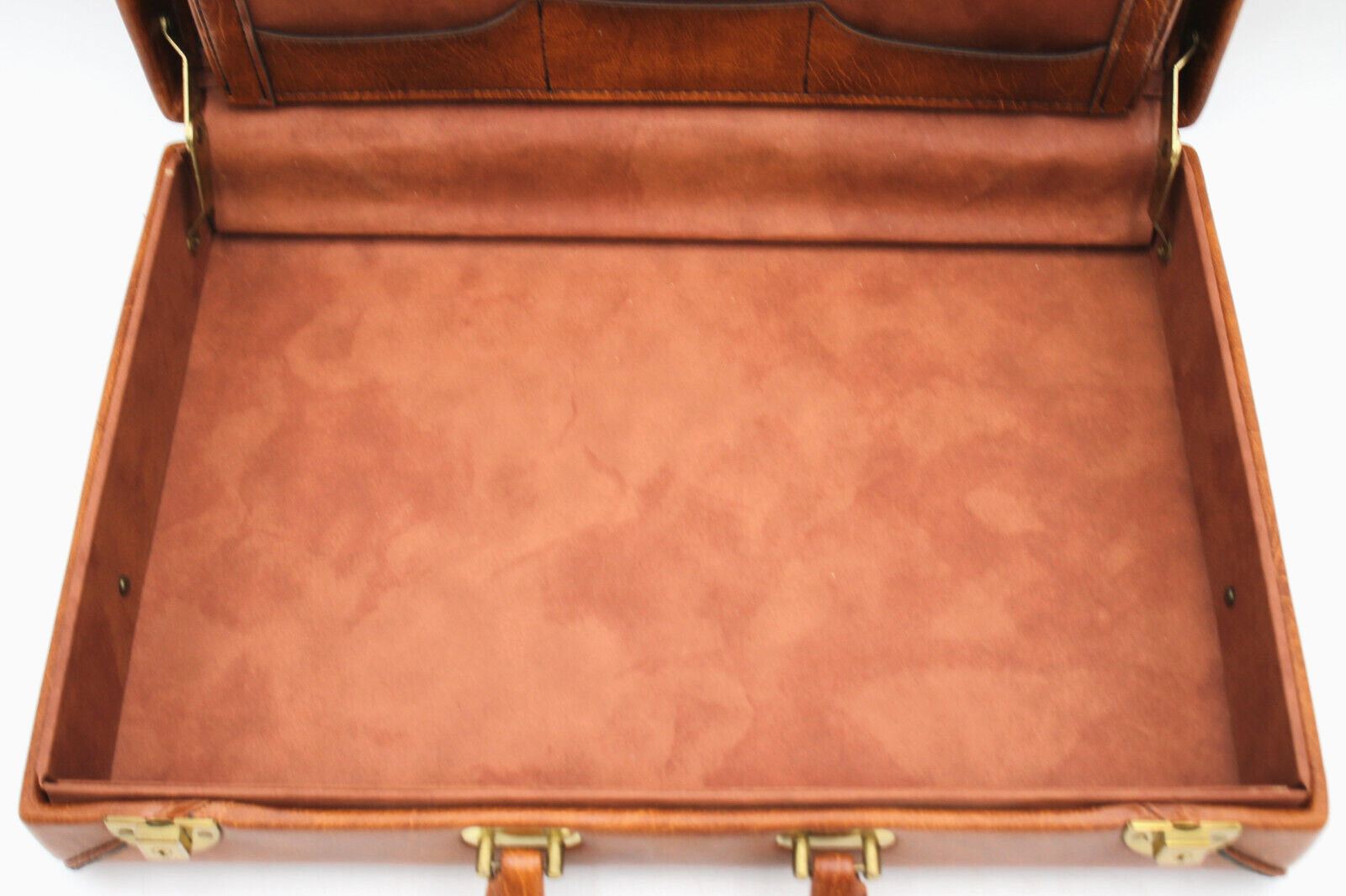 Beautiful Soft Hard Shell Buckskin Butterscotch No Key Snap Lock Briefcase Heavy