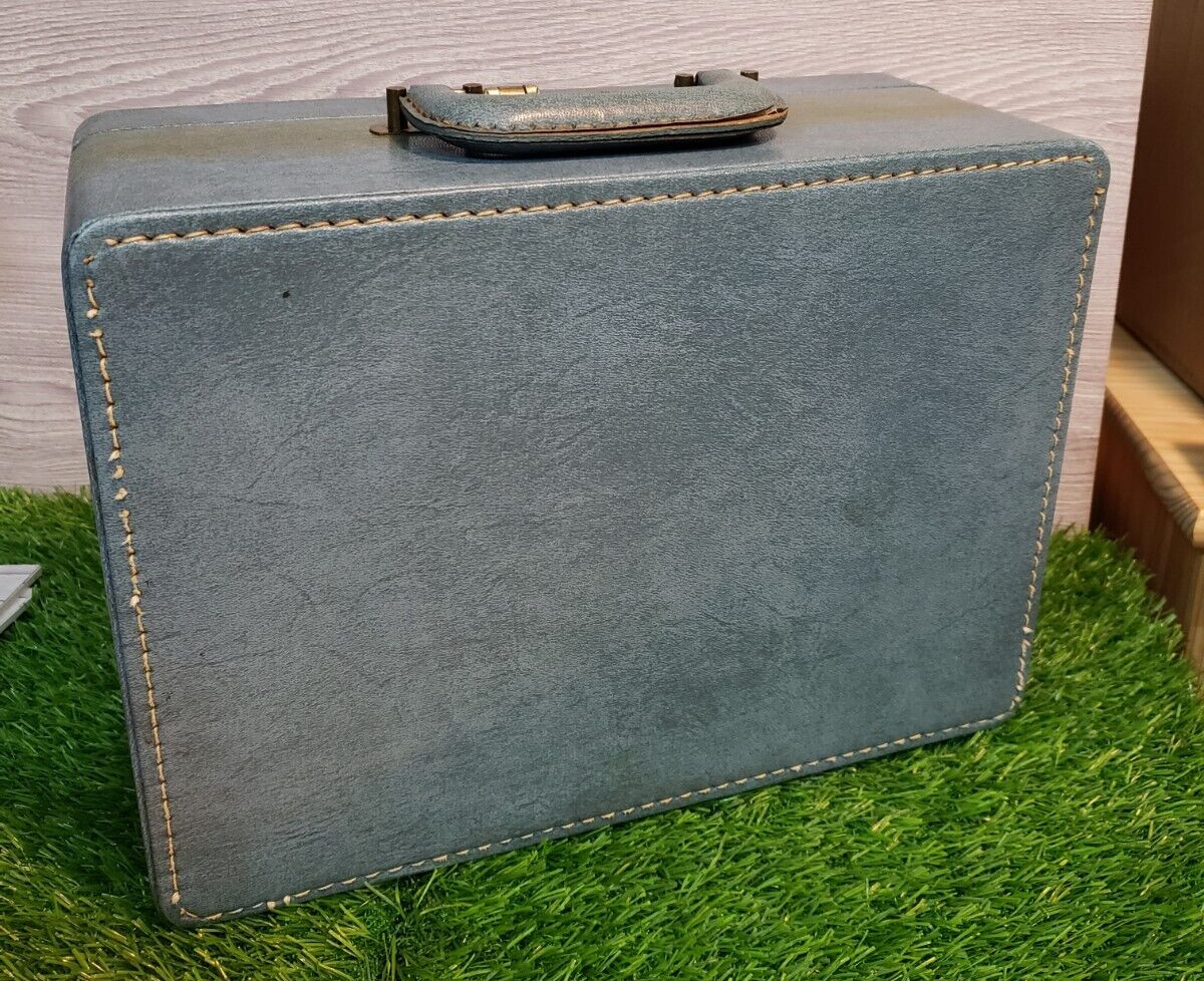 Vintage Shortrip Carry-On Beauty Case – Blue – 12.75″x9.25″x5.25″ – RE
