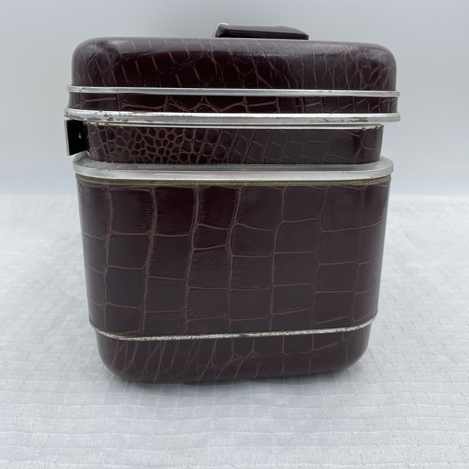 Samsonite Train Makeup Vanity Case Faux Alligator Print Luggage Vintage w Mirror
