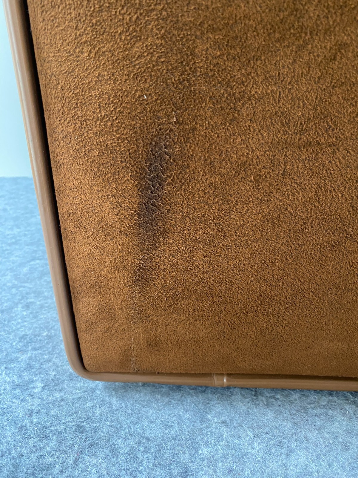 Beautiful Suede Tan Vintage Halston Hartmann 25” Suitcase Luggage UNUSED – Rare