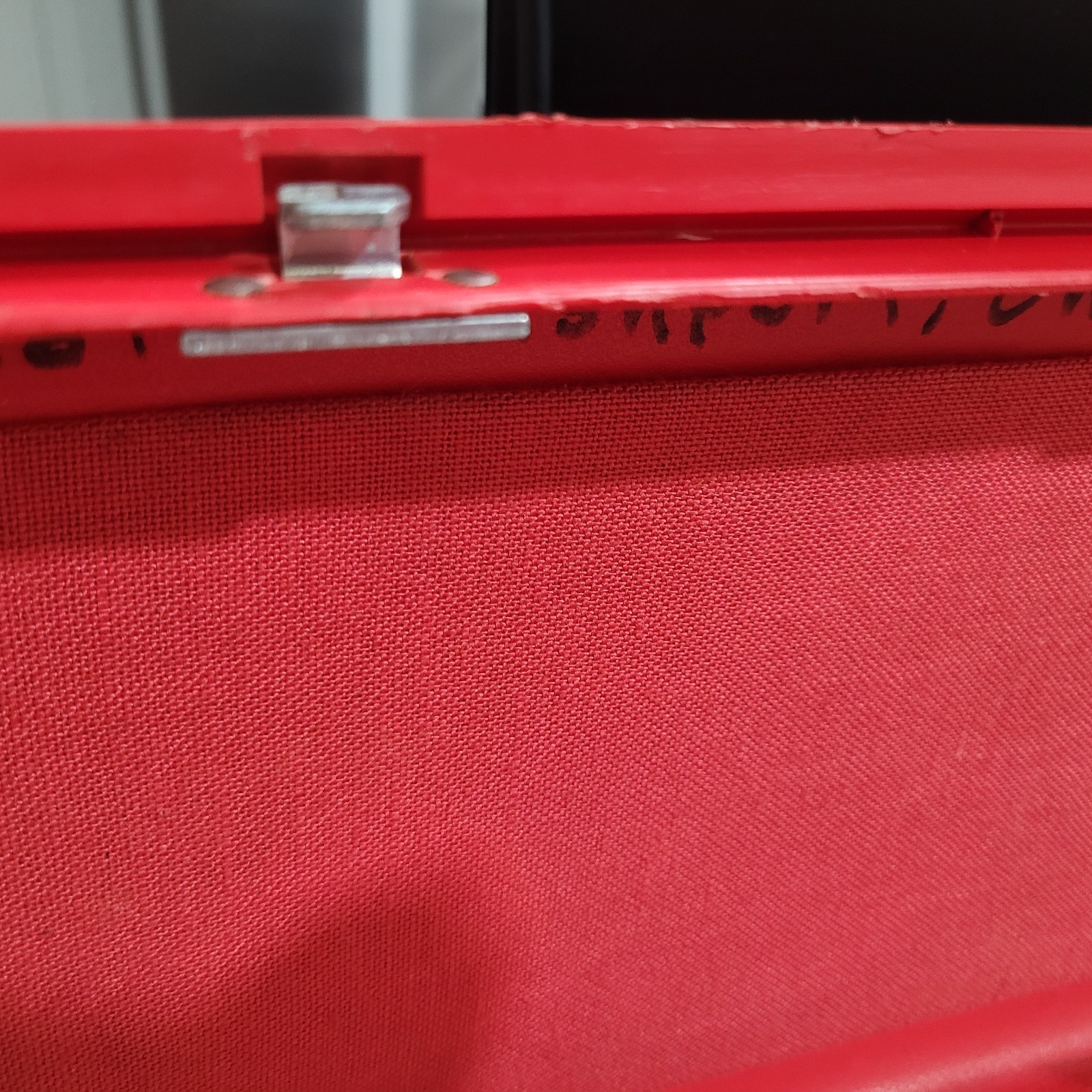 Vintage60s Samsonite Red HardShell Train Suitcase Cosmetic Makeup Travel Classic