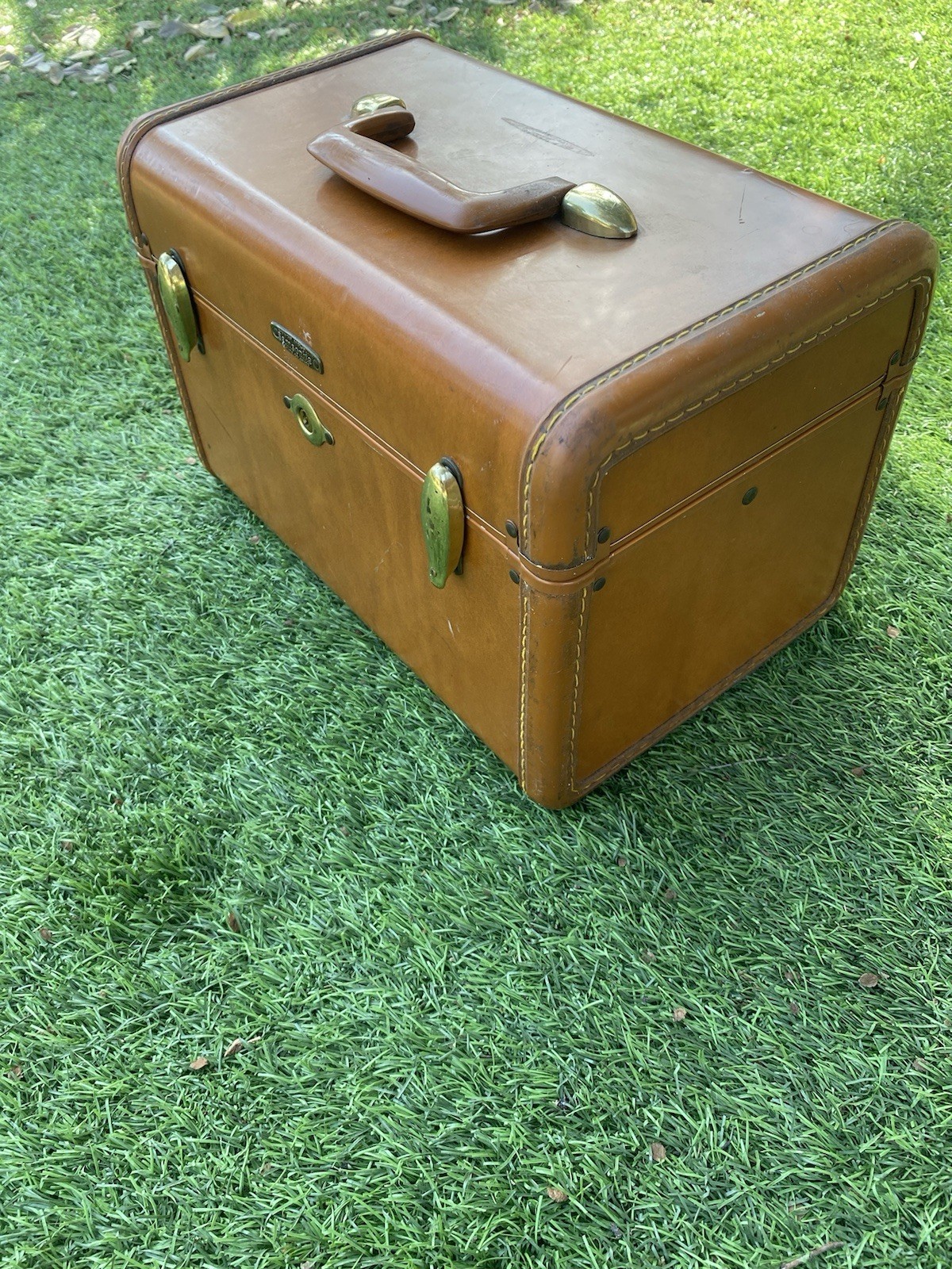 Vtg1950’s Samsonite Shwayder Bros Leather LuggageTrain Case Brown No KeyREDUCED$