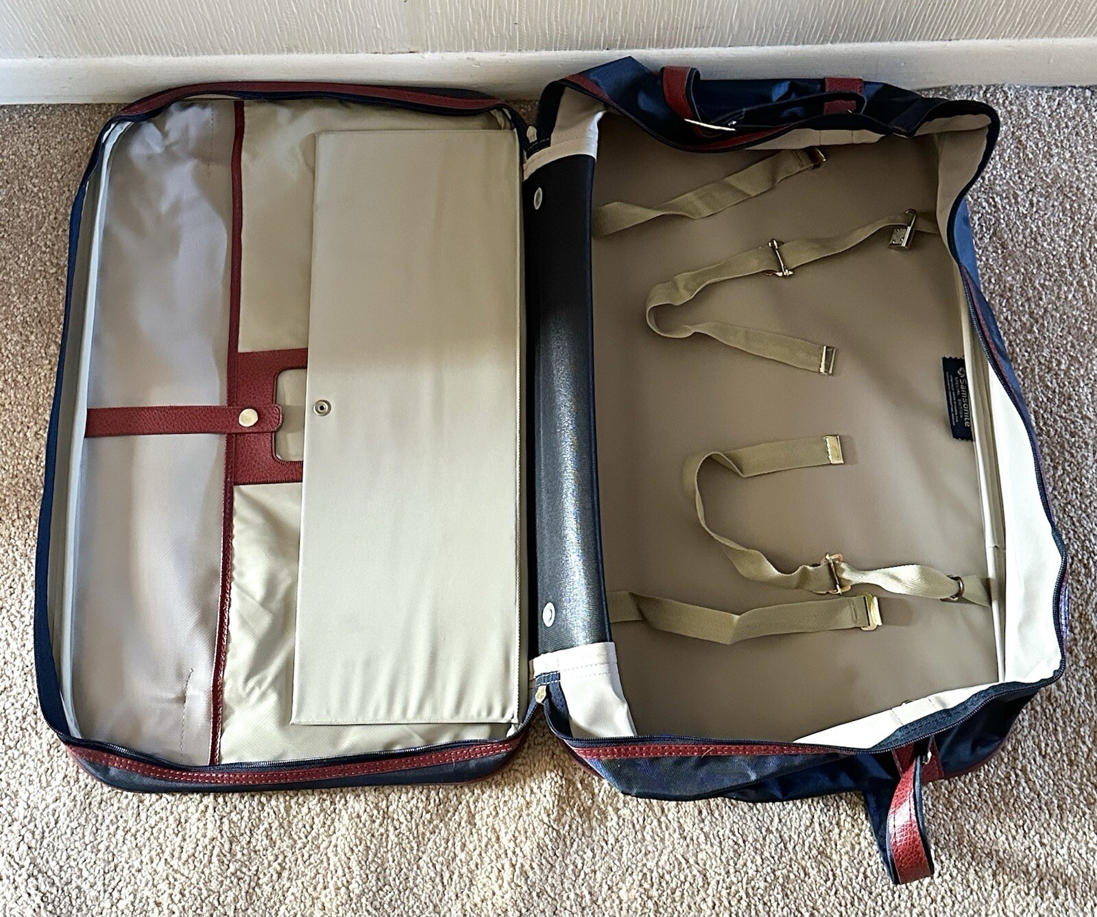 Vtg Samsonite 2Piece Blue/Red Carry-On Shoulder Bags Multi-Zip Nylon Luggage Set