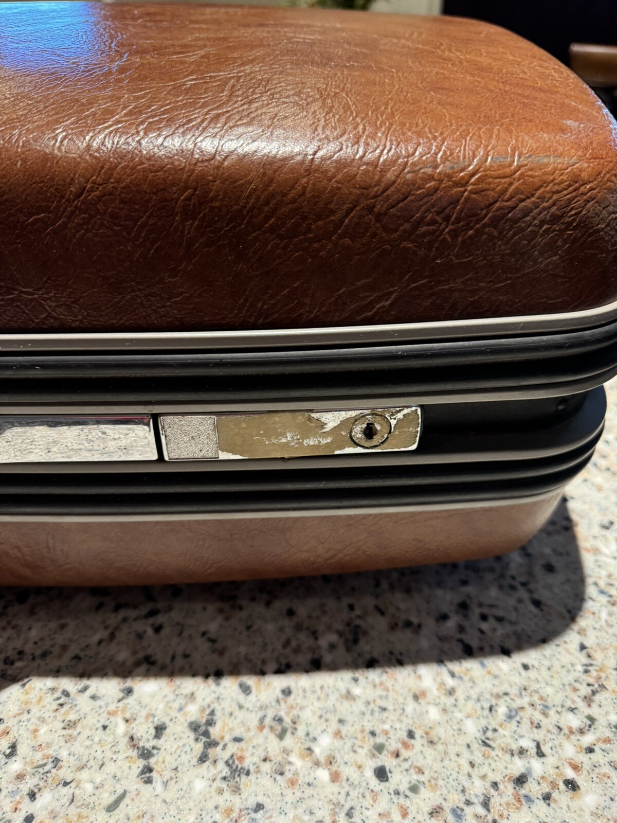 Large Vintage 50s-60s Mid-Century Samsonite Silhouette Suitcase luggage