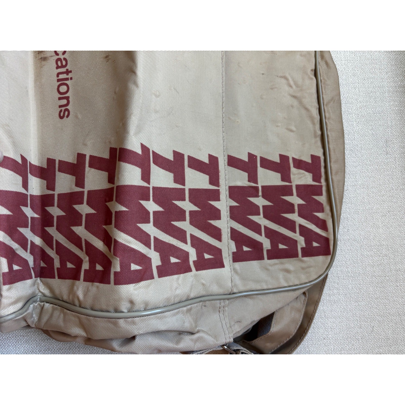 Vintage TWA Getaway Vacations Flight Bag Tan Canvas Messenger Retro Airline 70s