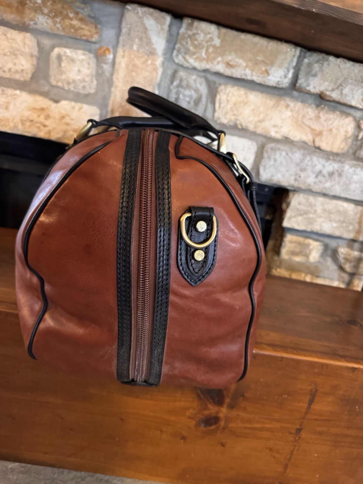 Handcrafted Italian Leather Weekender Duffle Bag 21in Brown & Black-w/Brass Feet