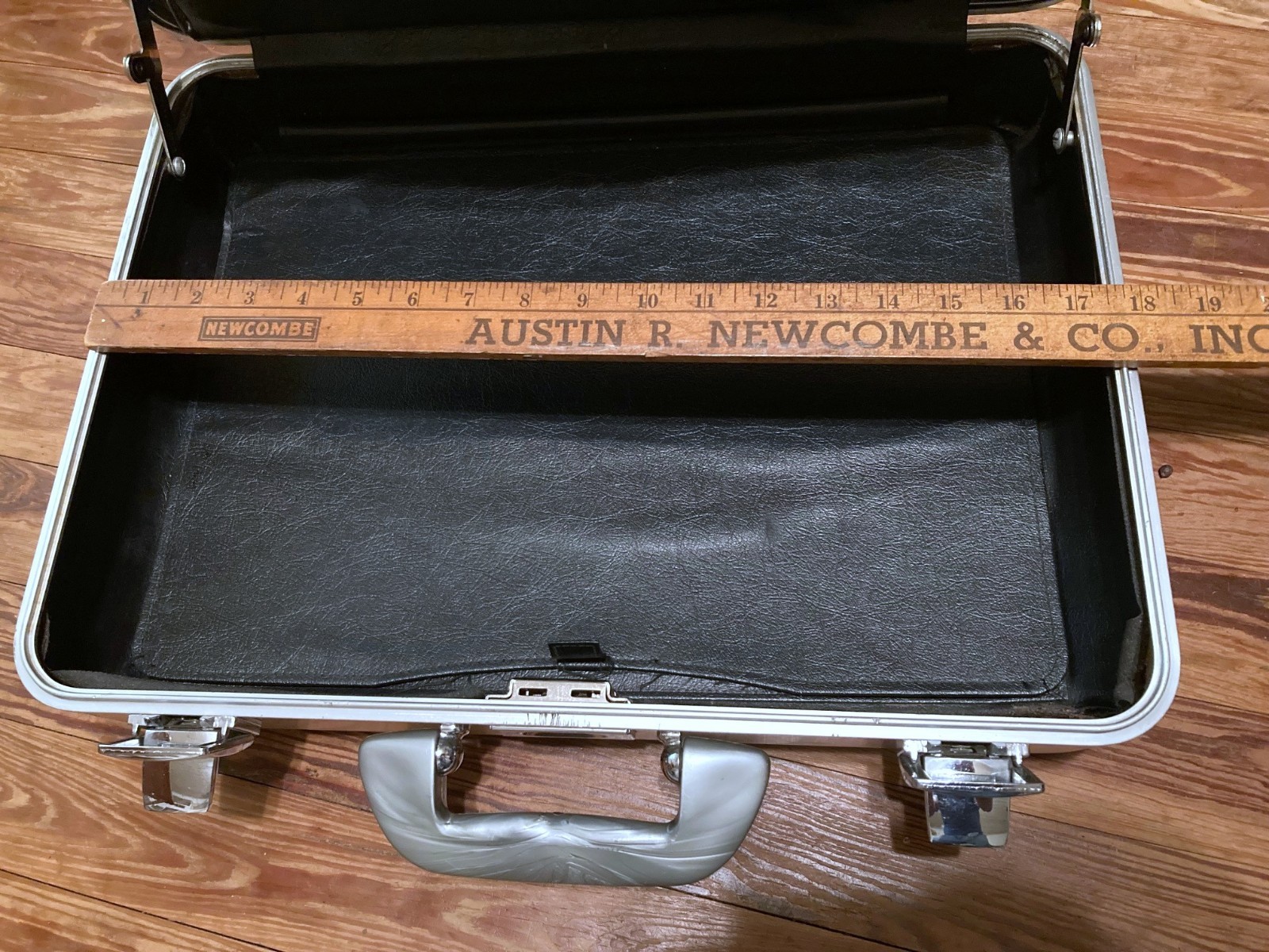 Vintage Zero Halliburton attache’ case blue logo Well Used