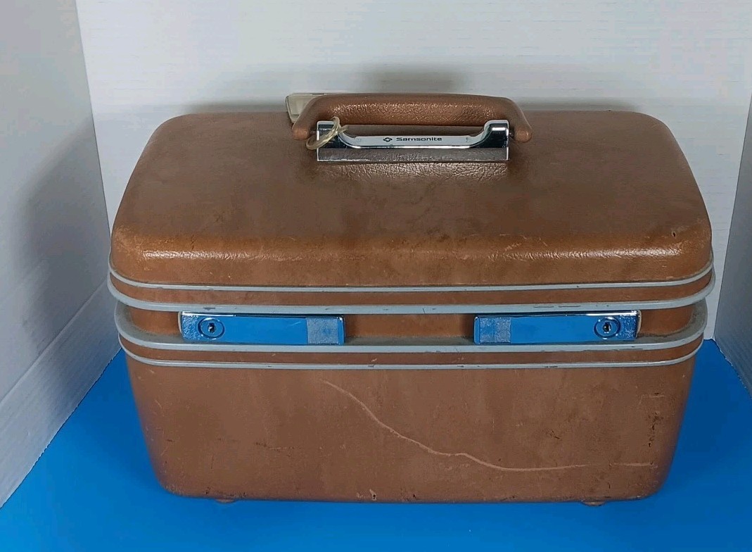 Vintage Samsonite Brown Silhouette Train Case Mirror Pockets Tag *No Keys*