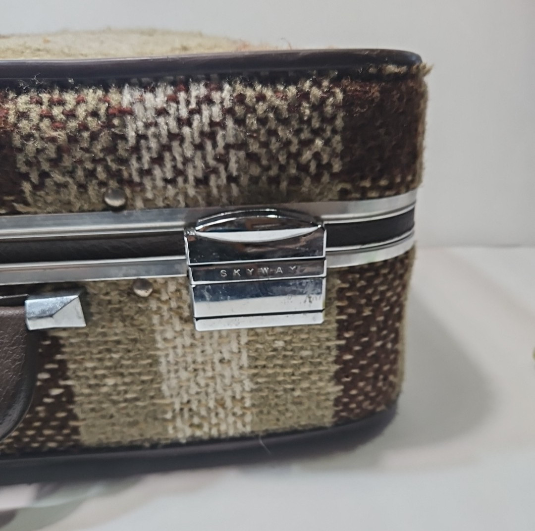 Vintage Skyway Luggage Tweed Multi Color Fabric Bag Travel Suitcase