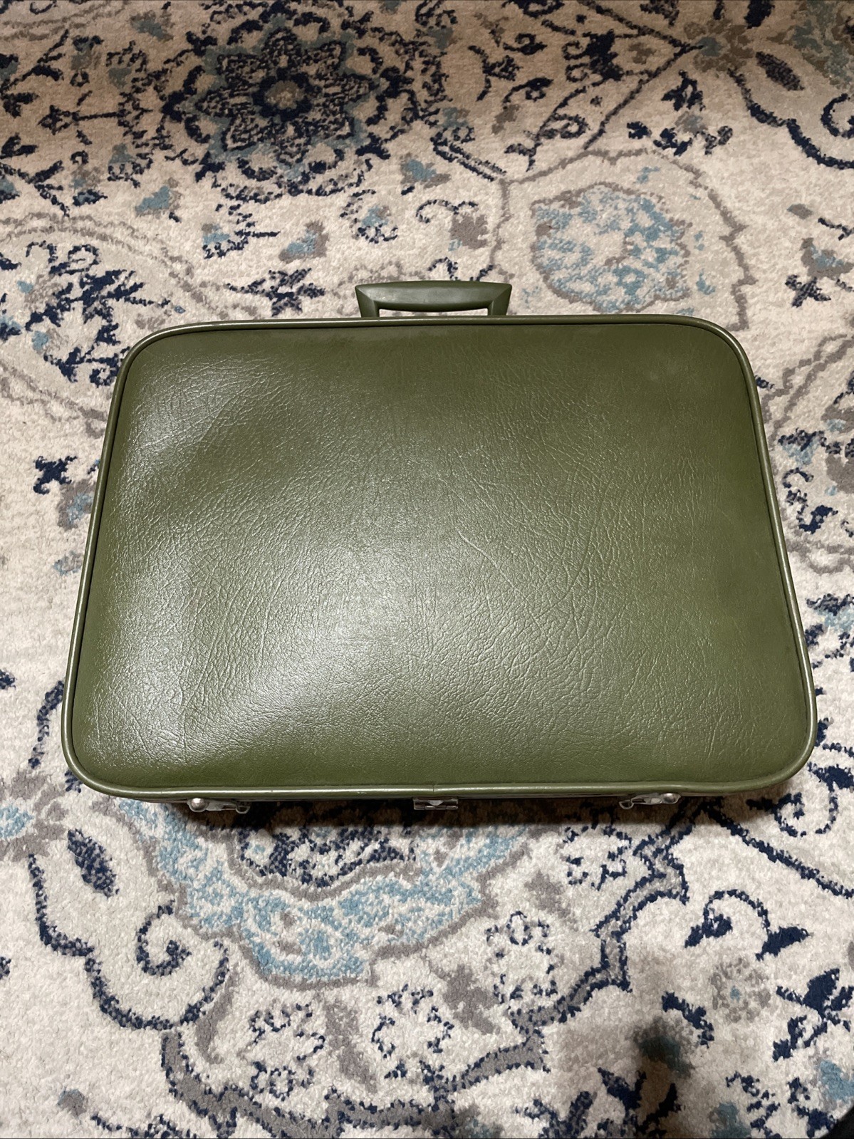 Vintage Hard Sided Shell Suitcase Luggage Avocado Green 21″×15 1/2”