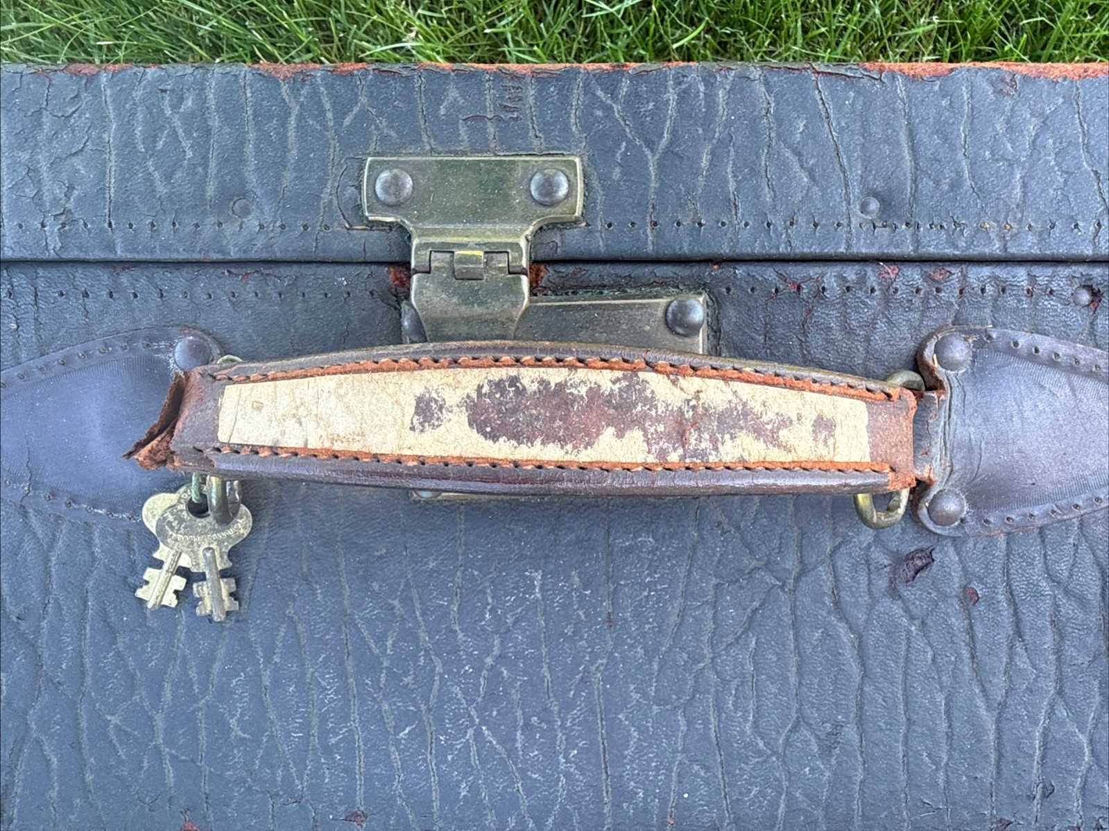 Antique Suitcase Circa 1900-1920 With Original Keys Leather Straps Stickers