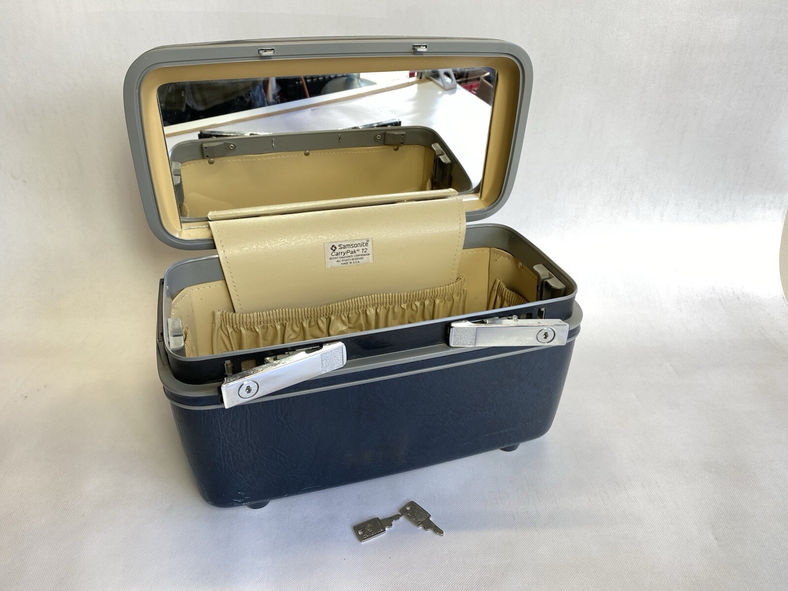 Samsonite CarryPak 12 Travel Makeup Carry Hard Case Luggage Blue w/ Key-Free Shp
