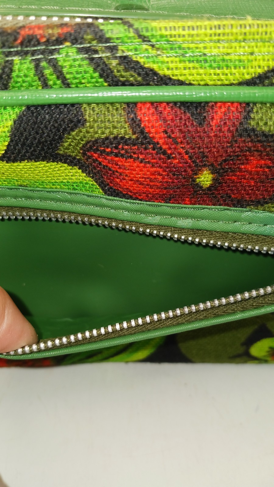 Vintage Luggage Galaxy Trav-Ler Purse Size Suitcase Floral Korea Green Black 60s